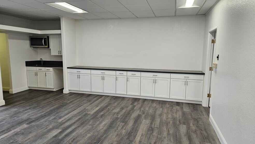 More Photos Of 1518 Coffee Rd, Modesto Medical For Lease