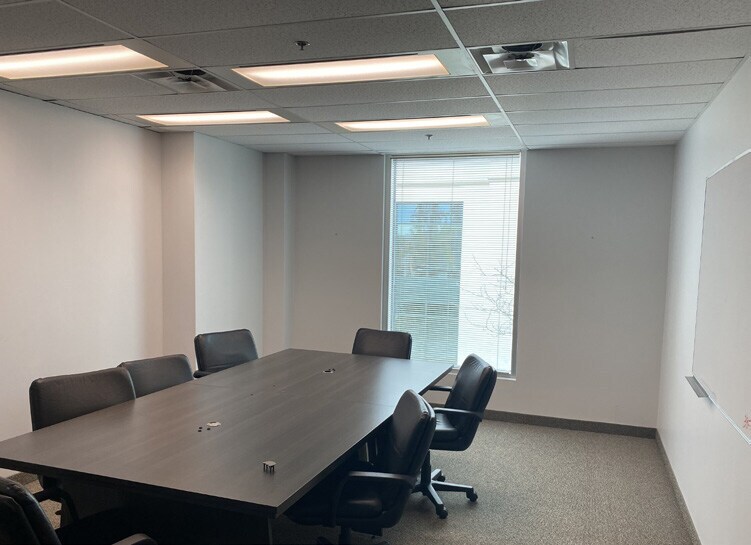 More Photos Of 1540 Cornwall Rd, Oakville Office For Lease