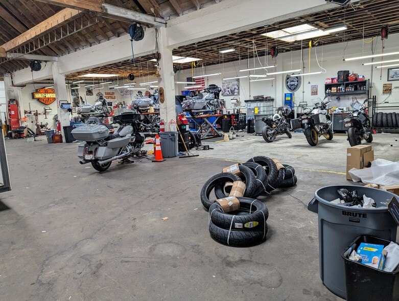 More Photos Of 3146 Mission St, San Francisco Storefront For Lease