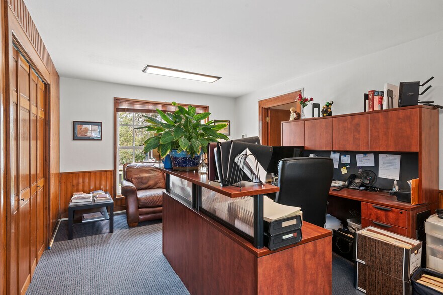 More Photos Of 123 Live Oak Ave, Daytona Beach Office Residential For Sale