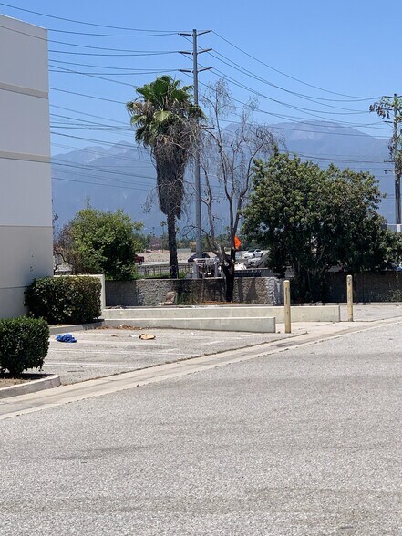 More Photos Of 12723 Schabarum Ave, Irwindale Warehouse For Lease