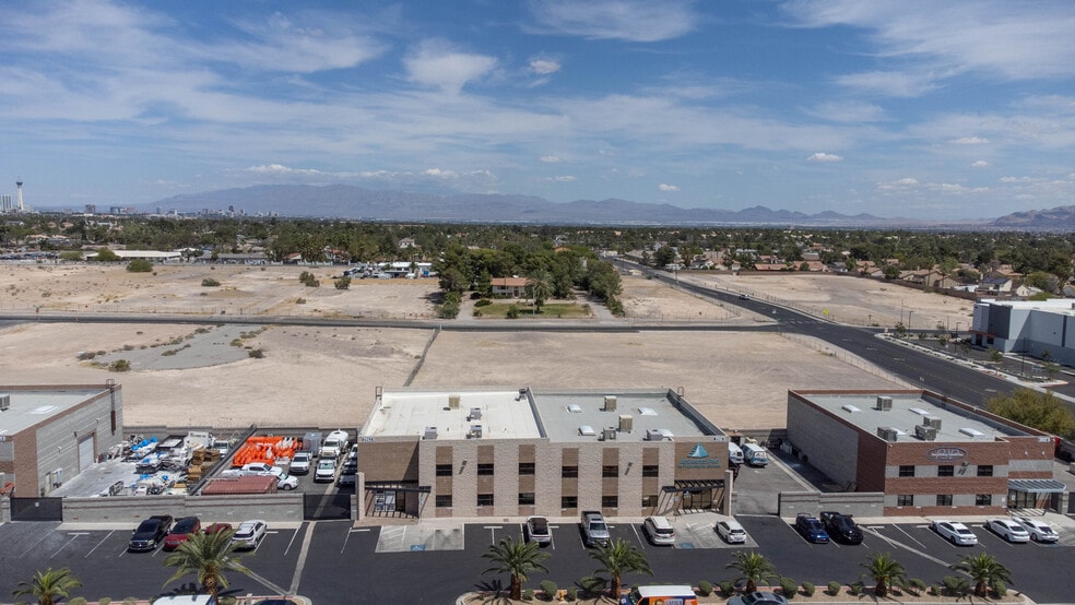 More Photos Of 5961 McLeod Dr, Las Vegas Warehouse For Sale
