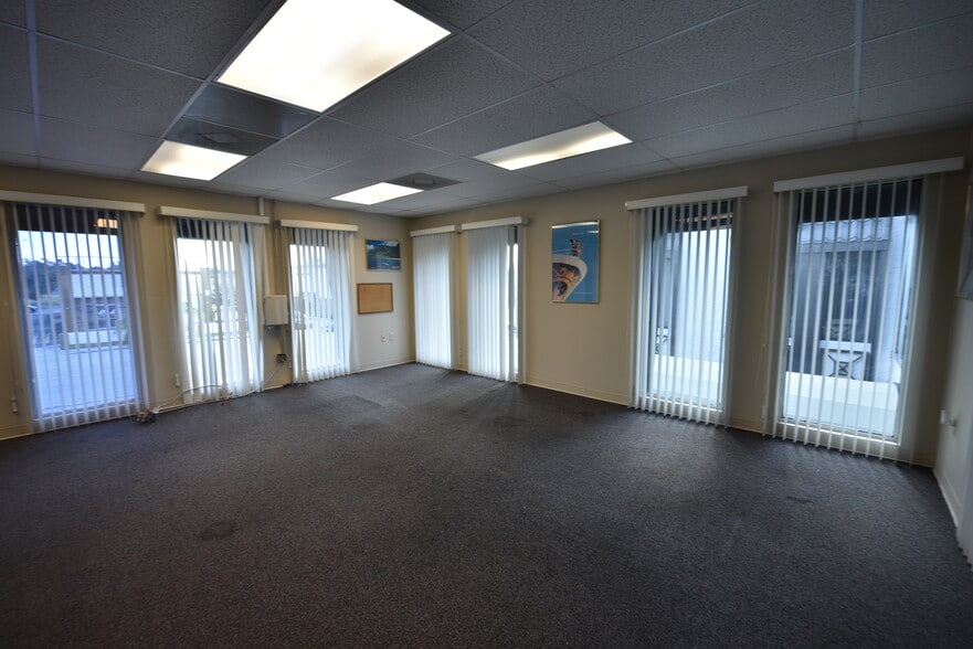 More Photos Of 1200 N Central Ave, Kissimmee Office For Lease
