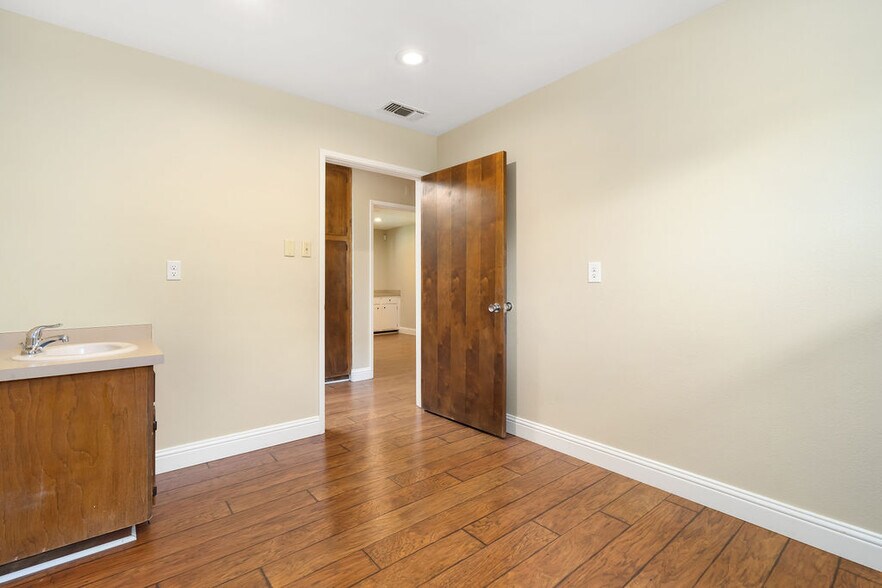 More Photos Of 1050 Las Tablas Rd, Templeton Medical For Lease