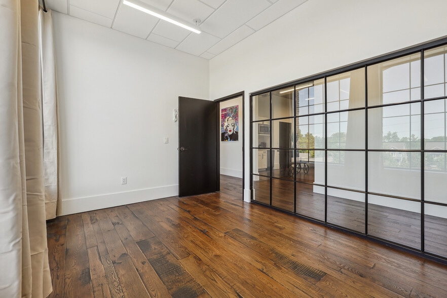 More Photos Of 12655 Birmingham Hwy, Alpharetta Storefront Retail Office For Lease