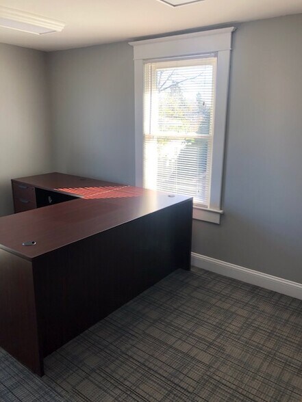 More Photos Of 21 Route 37 E, Toms River Office For Lease