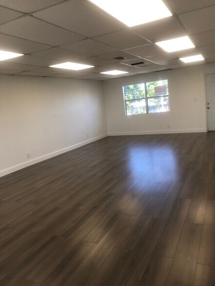 More Photos Of 3809-3847 N Andrews Ave, Fort Lauderdale Office For Lease