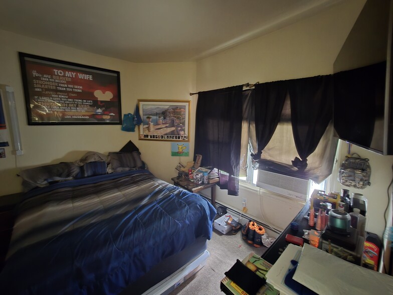 More Photos Of 288 W Clinton St, Dover Apartments For Sale