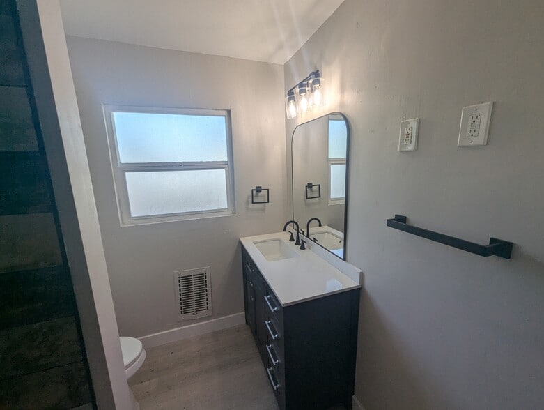 More Photos Of 3448 Cherokee Ave, San Diego Apartments For Sale