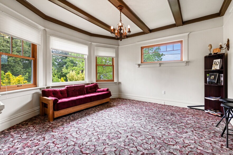 More Photos Of 660 N State St, Ukiah Medical For Sale