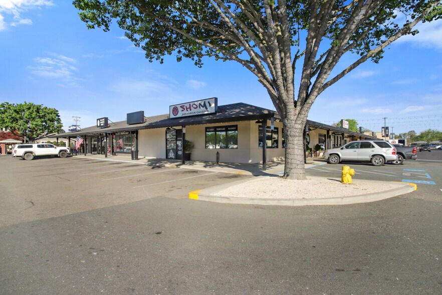 More Photos Of 374 Lincoln Ctr, Stockton Unknown For Lease