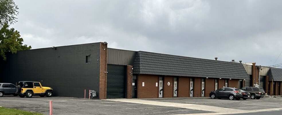 Primary Photo Of 257-263 W 2950 S, Salt Lk, Salt Lake City Light Manufacturing For Lease
