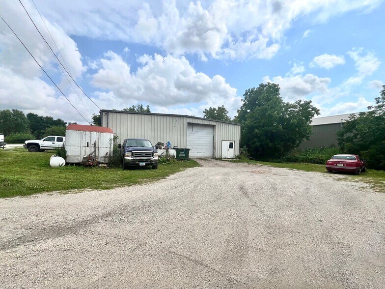 More Photos Of 1709-1713 E 7th St, Atlantic General Retail For Sale