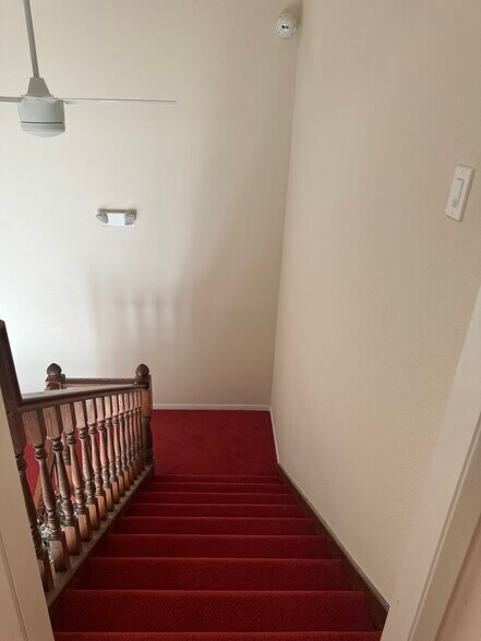 More Photos Of 2302 45th St, Galveston Office For Lease