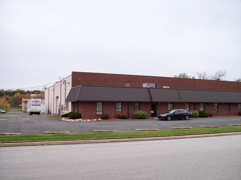 More Photos Of 529 Foundry Rd, Norristown Light Manufacturing For Lease