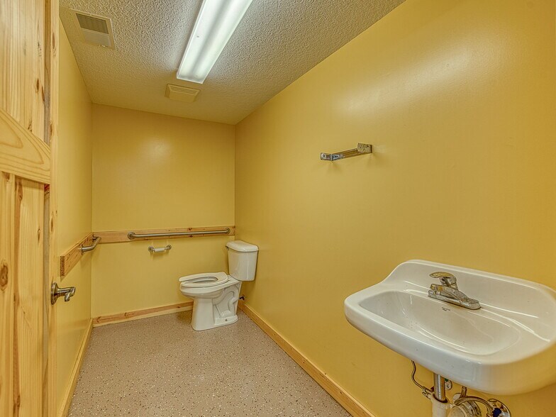 More Photos Of 14011 Laplaisance Rd, Monroe Freestanding For Sale