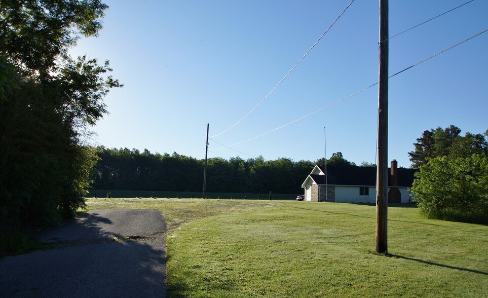 More Photos Of 474 Main St, Brewster Specialty For Sale