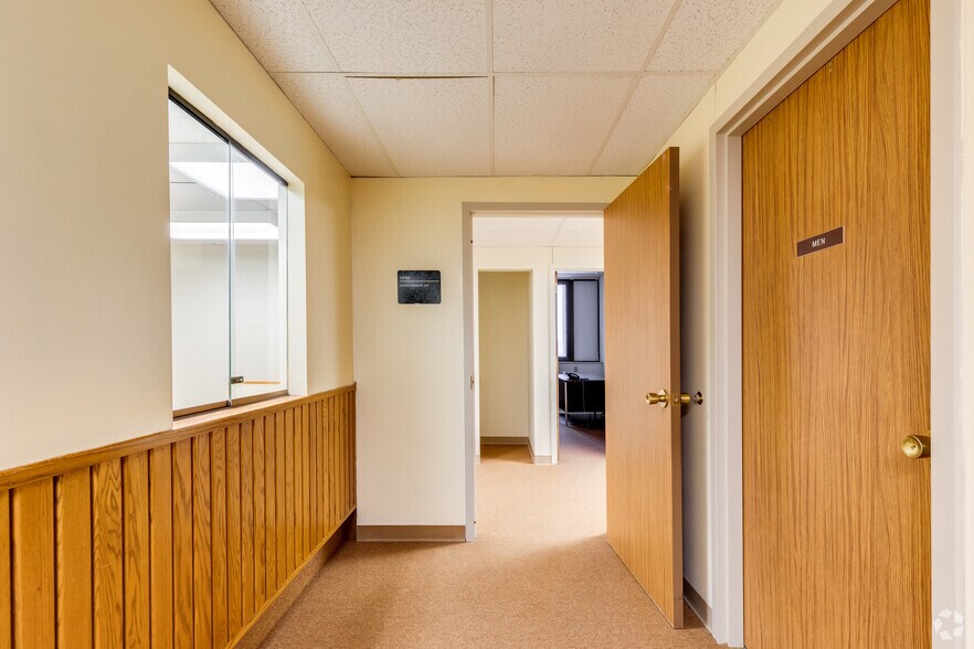 Photo of 14th Floor Ste 60-1455