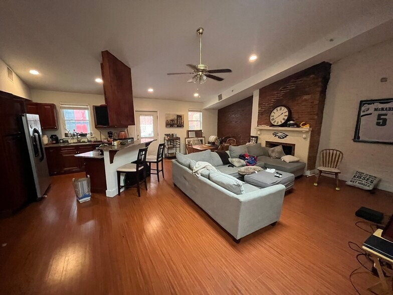 More Photos Of 1206 Walnut St, Philadelphia Multifamily For Sale