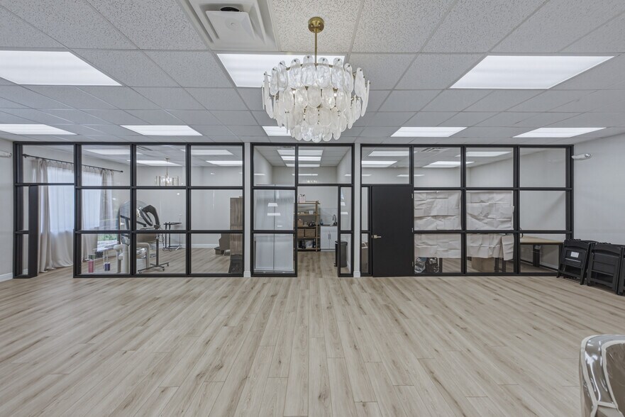 More Photos Of 1214 W Reynolds St, Plant City Office For Sale