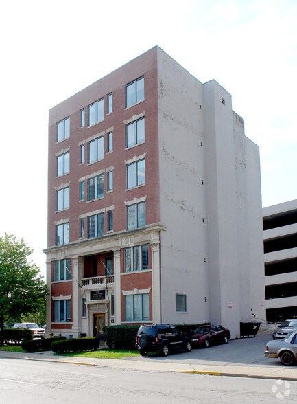 More Photos Of 127 E Michigan St, Indianapolis Loft Creative Space For Lease