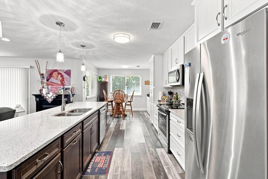 More Photos Of 7602 Kenya St, Jacksonville Specialty For Sale