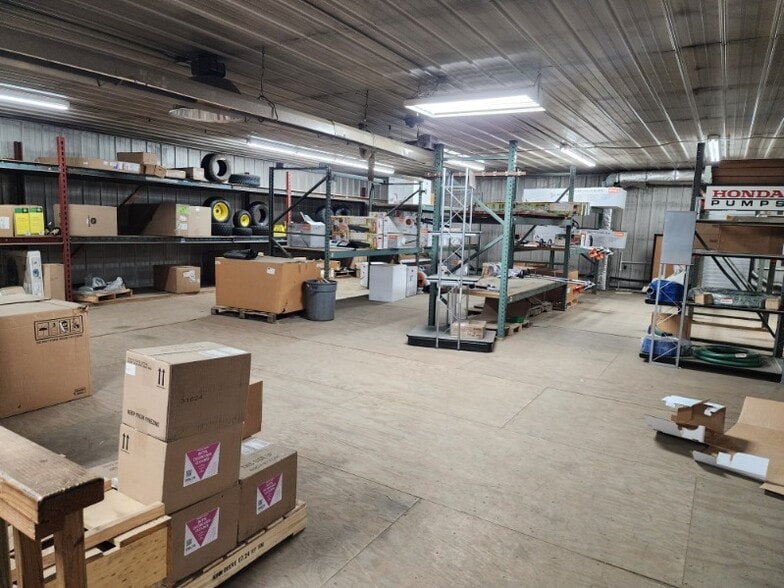 More Photos Of 11204 Royalton Rd, North Royalton Showroom For Lease