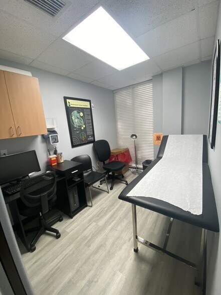 More Photos Of 3401 Davie Blvd, Fort Lauderdale Coworking Space