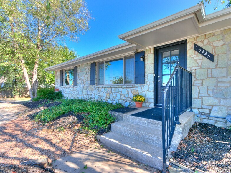 More Photos Of 16446 NE 23rd St, Choctaw Office Residential For Sale