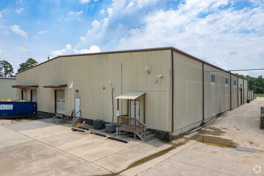More Photos Of 1720 FM 1960 Rd E, Houston Warehouse For Sale