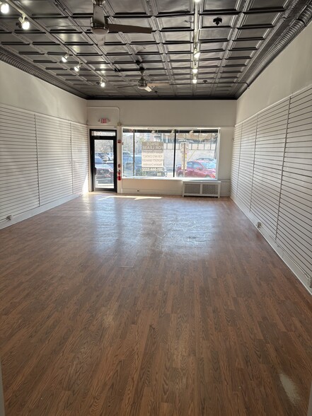 More Photos Of 13 W Hudson Ave, Englewood General Retail For Lease