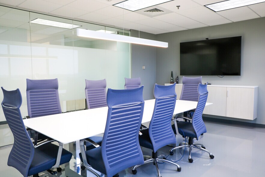 More Photos Of 10000 N Central Expy, Dallas Office Residential For Lease