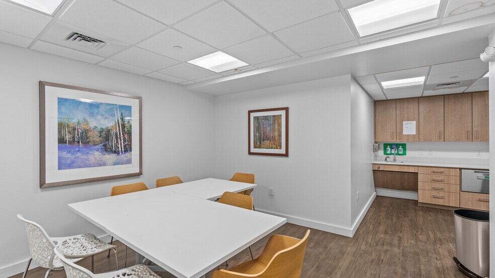 More Photos Of 111 Chestnut St, Providence Office For Lease