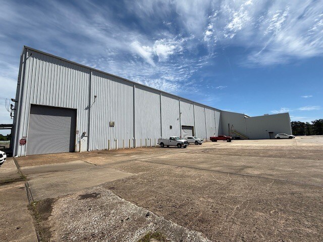 More Photos Of 602 Pershing Ave, Lufkin Warehouse For Sale