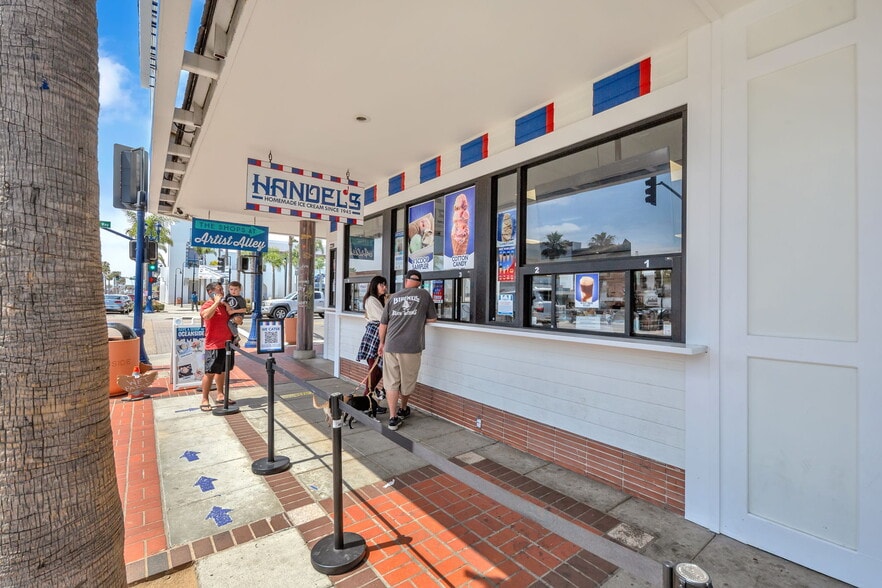 More Photos Of 210-216 N Coast Hwy, Oceanside Unknown For Lease