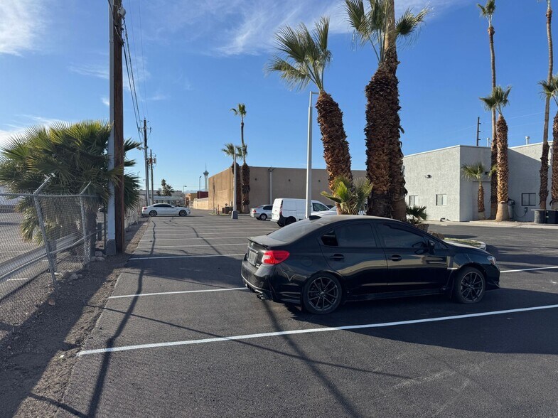 More Photos Of 2445 E Sahara Ave, Las Vegas Auto Dealership For Lease