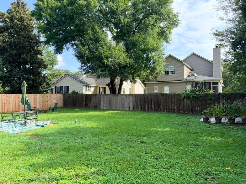 More Photos Of 1038 Harbor View Rd, Charleston Multifamily For Sale