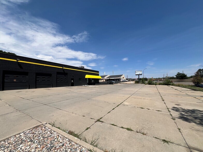 More Photos Of 6317 Wadsworth Blvd, Arvada Freestanding For Lease