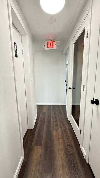 More Photos Of 74 Merrick Rd, Amityville Storefront Retail Office For Sale