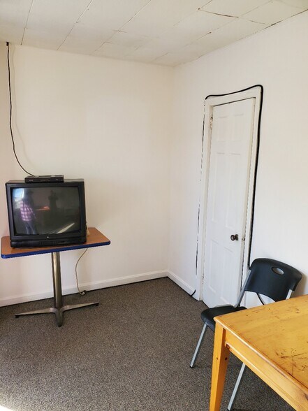 More Photos Of 12374 S DuPont Hwy, Felton Hotel For Sale