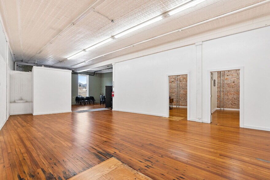 More Photos Of 489 Main St, Canton Office For Lease