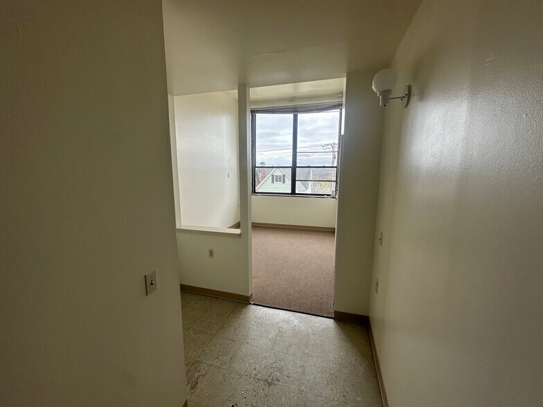 More Photos Of 215 Lelia St, Pittsburgh Apartments For Sale