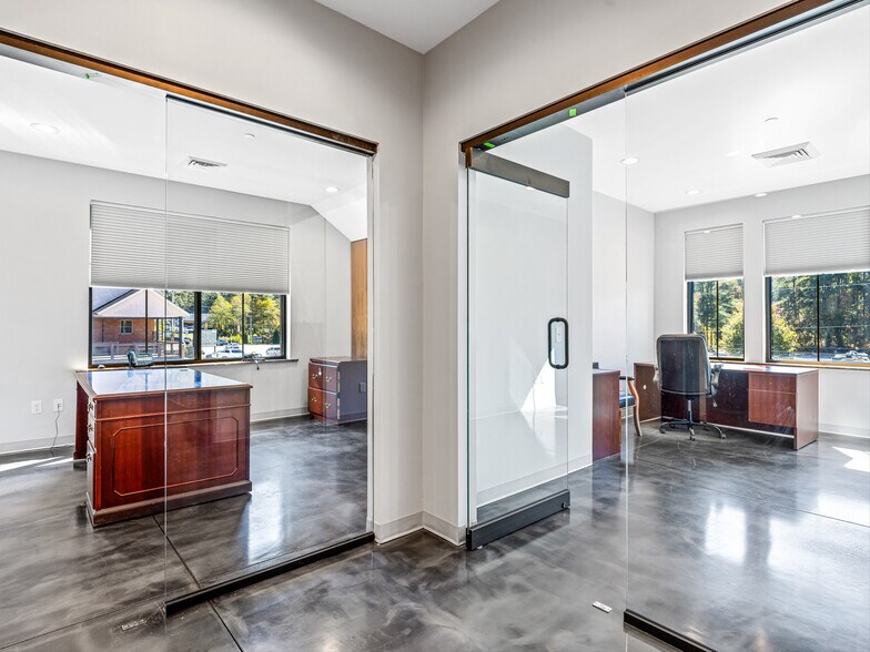 More Photos Of 208 Charlotte Hwy, Asheville Medical For Sale