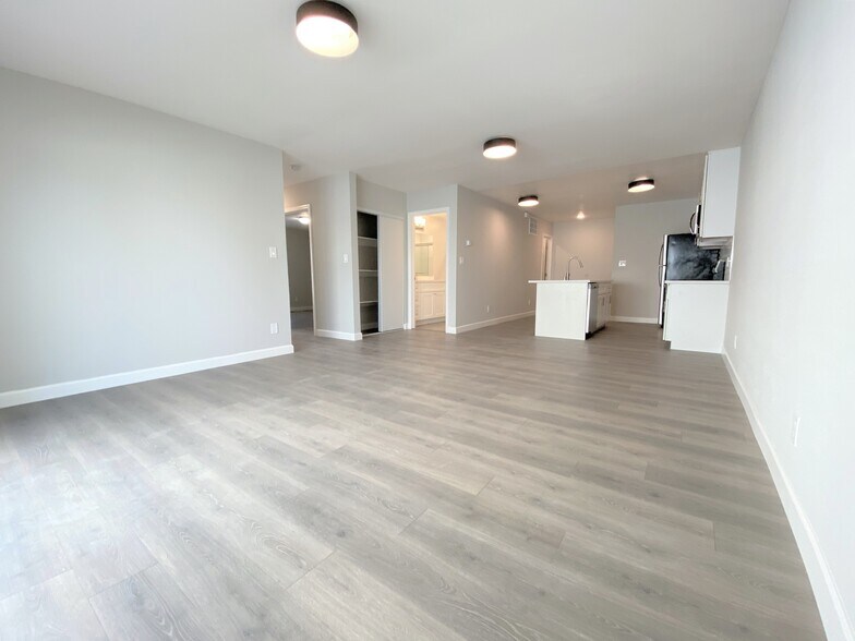 More Photos Of 631 Masonic Way, Belmont Apartments For Sale