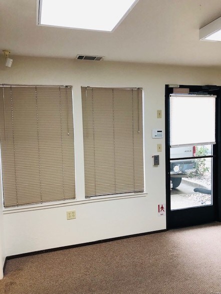 More Photos Of 11860 Kemper Rd, Auburn Flex For Sale