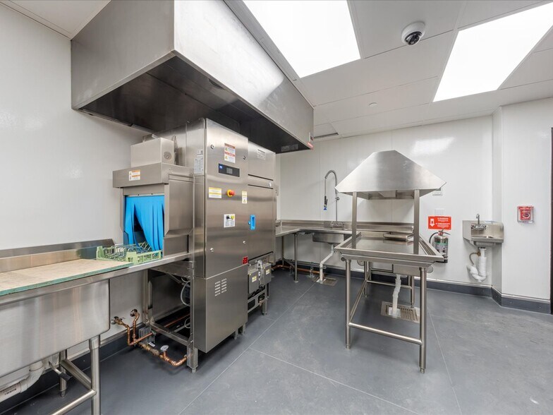 More Photos Of 185 N Lena St, Ridgway General Retail For Sale