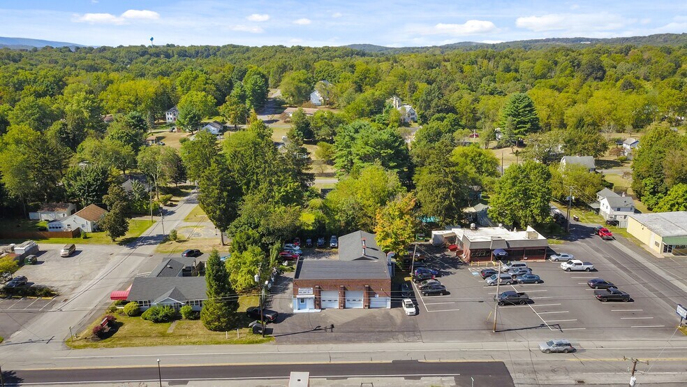 More Photos Of 1413 N 5th St, Stroudsburg Service For Sale