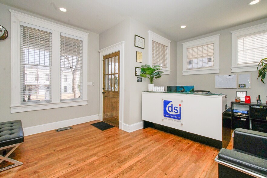 More Photos Of 455 N Milledge Ave, Athens Office For Lease