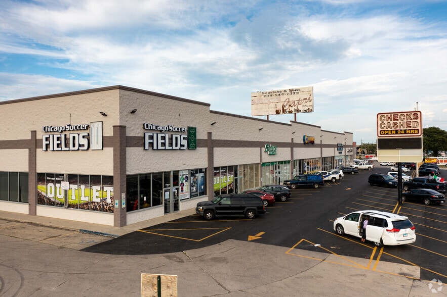 Primary Photo Of 2225 W North Ave, Melrose Park General Retail For Lease