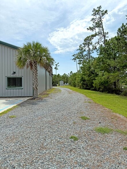 More Photos Of 1205 Southport Supply Rd SE, Bolivia General Retail For Sale
